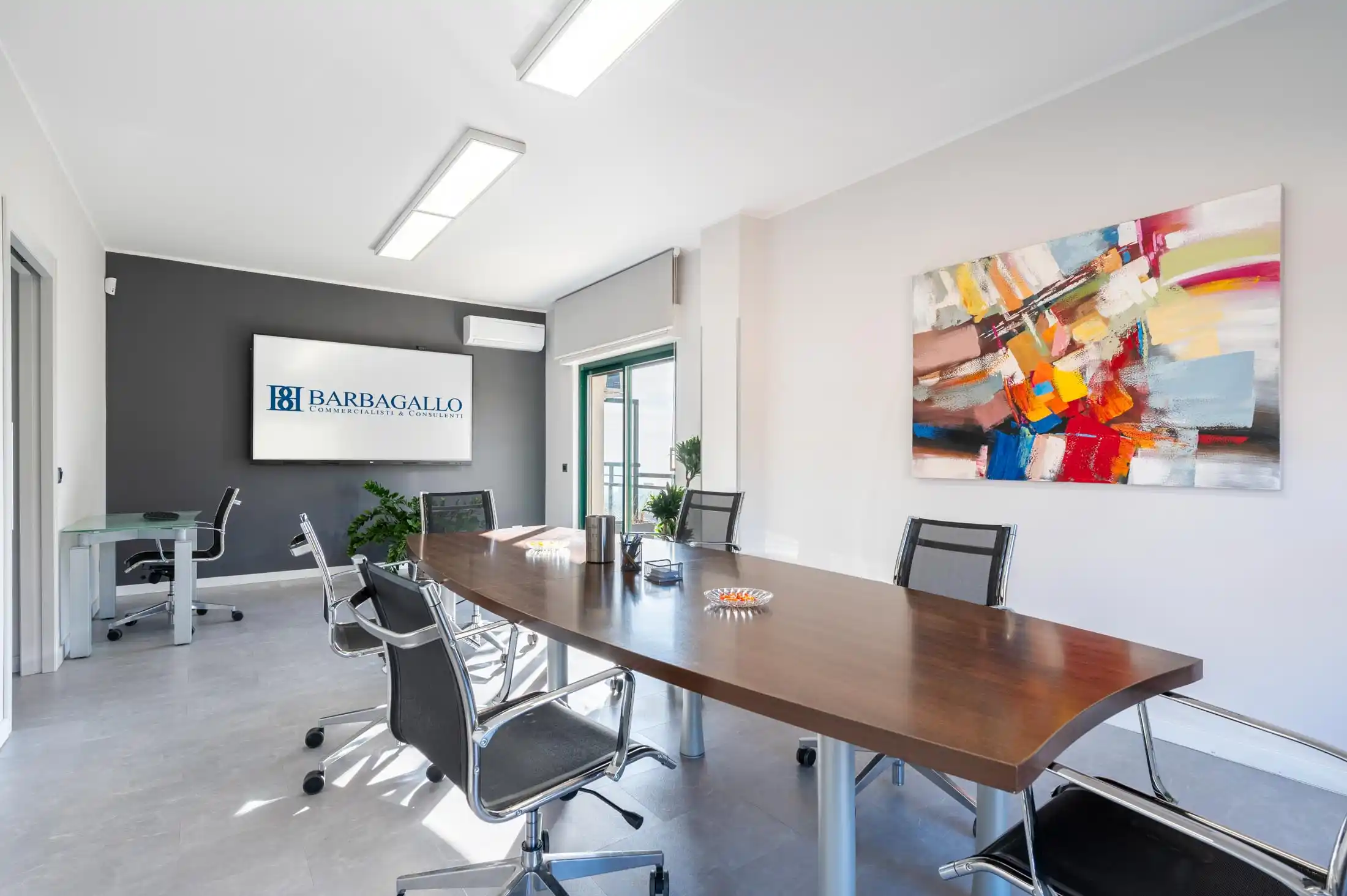 Sala riunioni dello Studio Barbagallo - servizi di consulenza fiscale e contabile a Catania